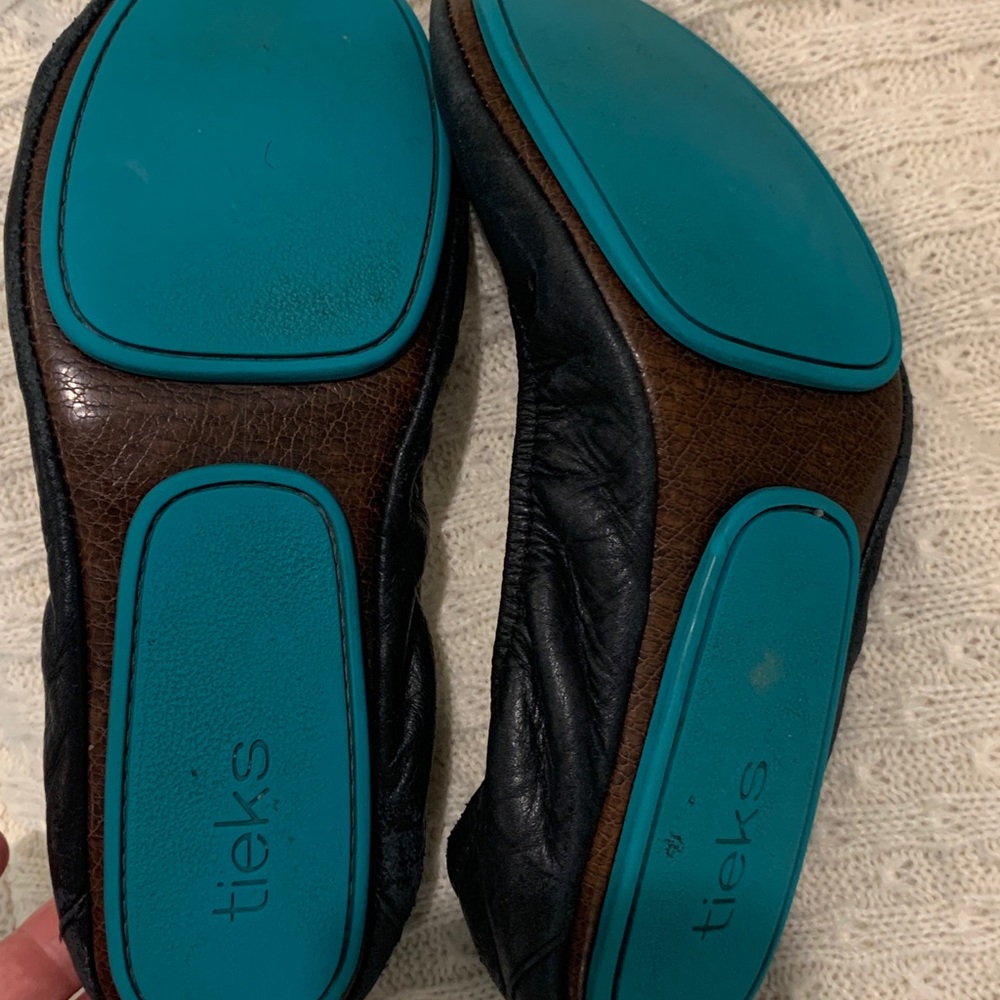 Matte black tieks
